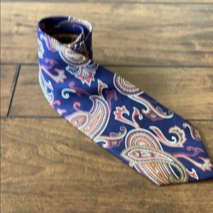 Classic Paisley Tie